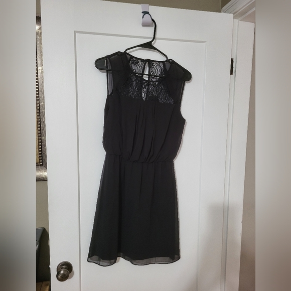 Bisou Bisou Dress Size 4 - Picture 2 of 3